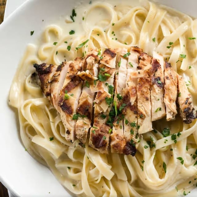 Fettuccine Alfredo Pasta with Chicken.